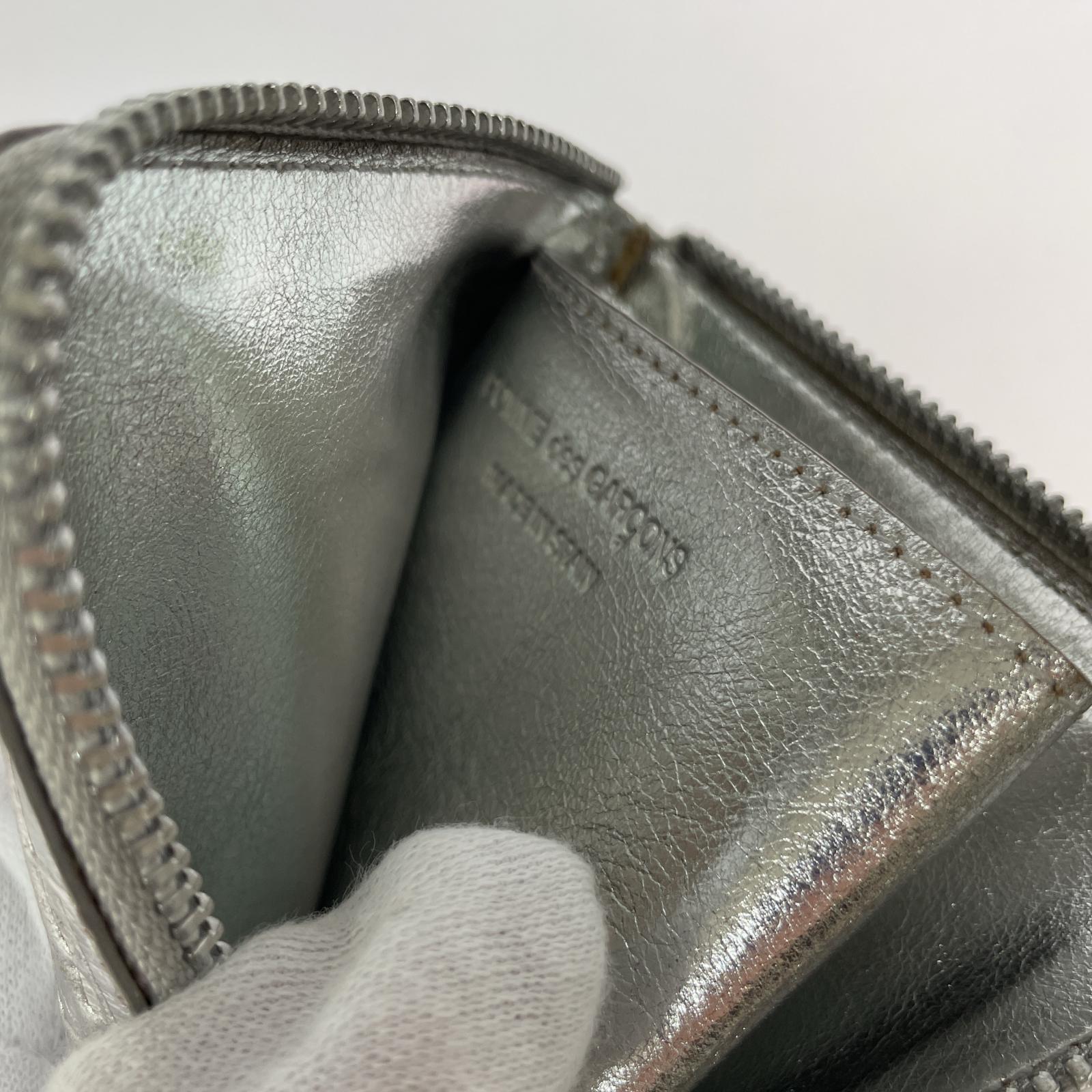コンパクトウォレット Wallet COMME des GARCONS EMBOSSED LOGOTYPE ミニウォレット SA3100EG シルバー