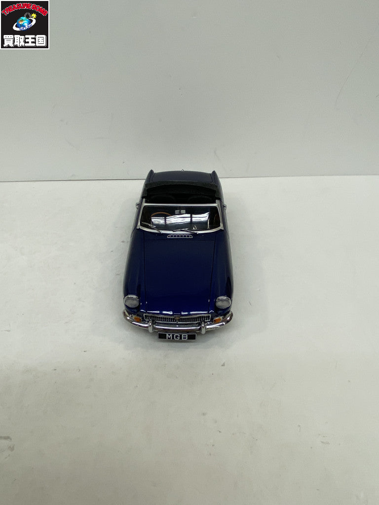 オートアート 1/18 MGB ロードスターMKⅡ スケールカー