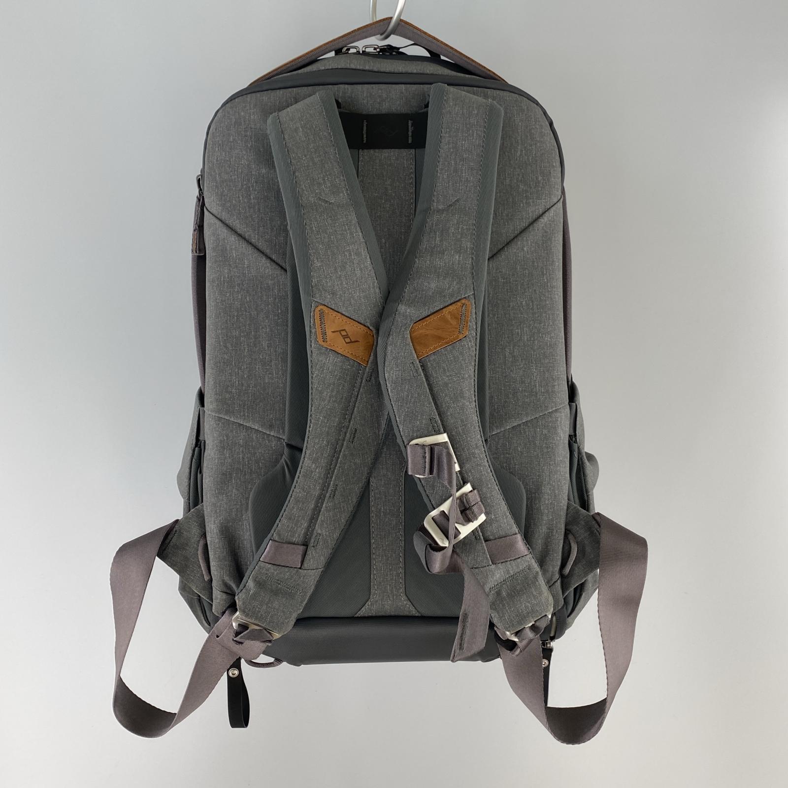 その他バッグ Peak Design バックパック グレー