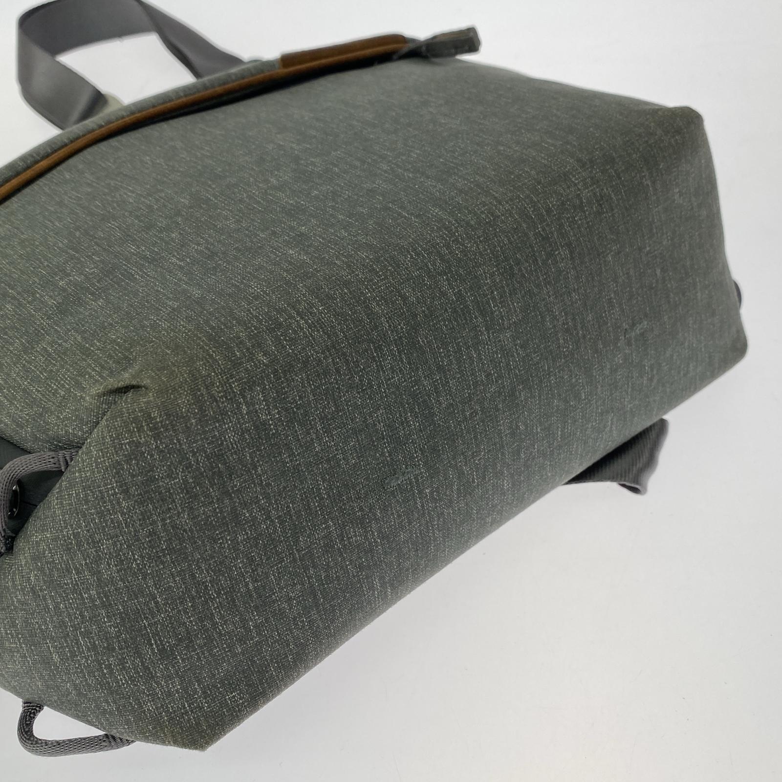 ショルダーバッグ Peak Design グレー