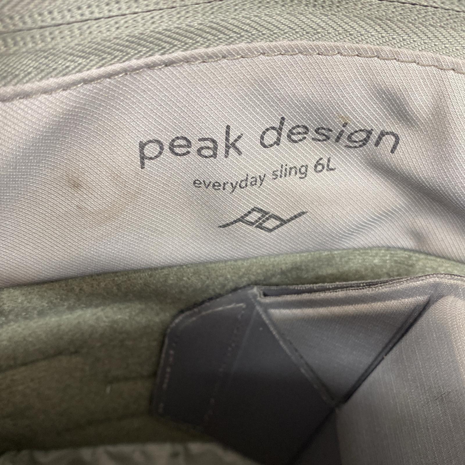ショルダーバッグ Peak Design グレー