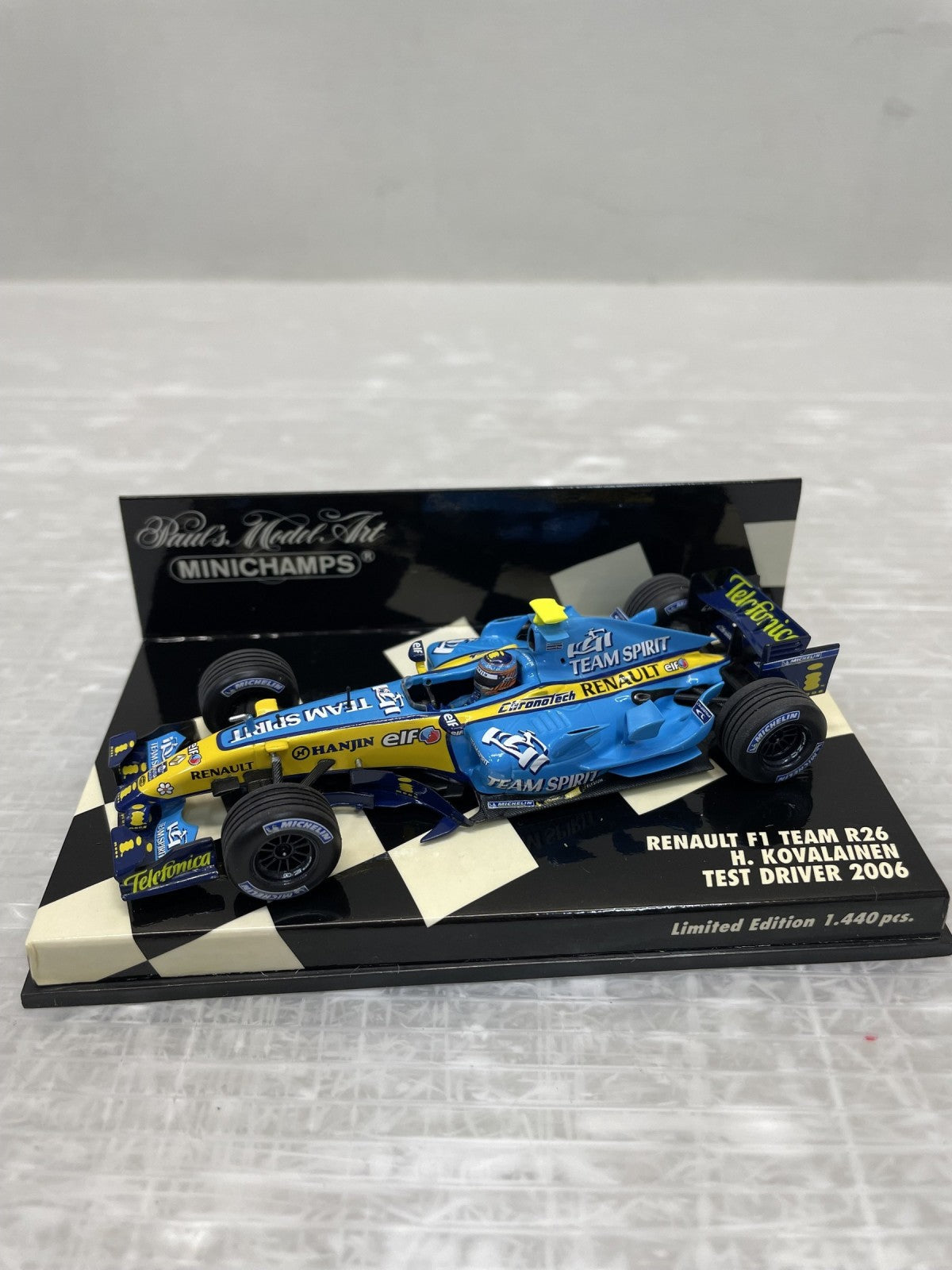 1/43 Renault F1 Team R26 スケールカー