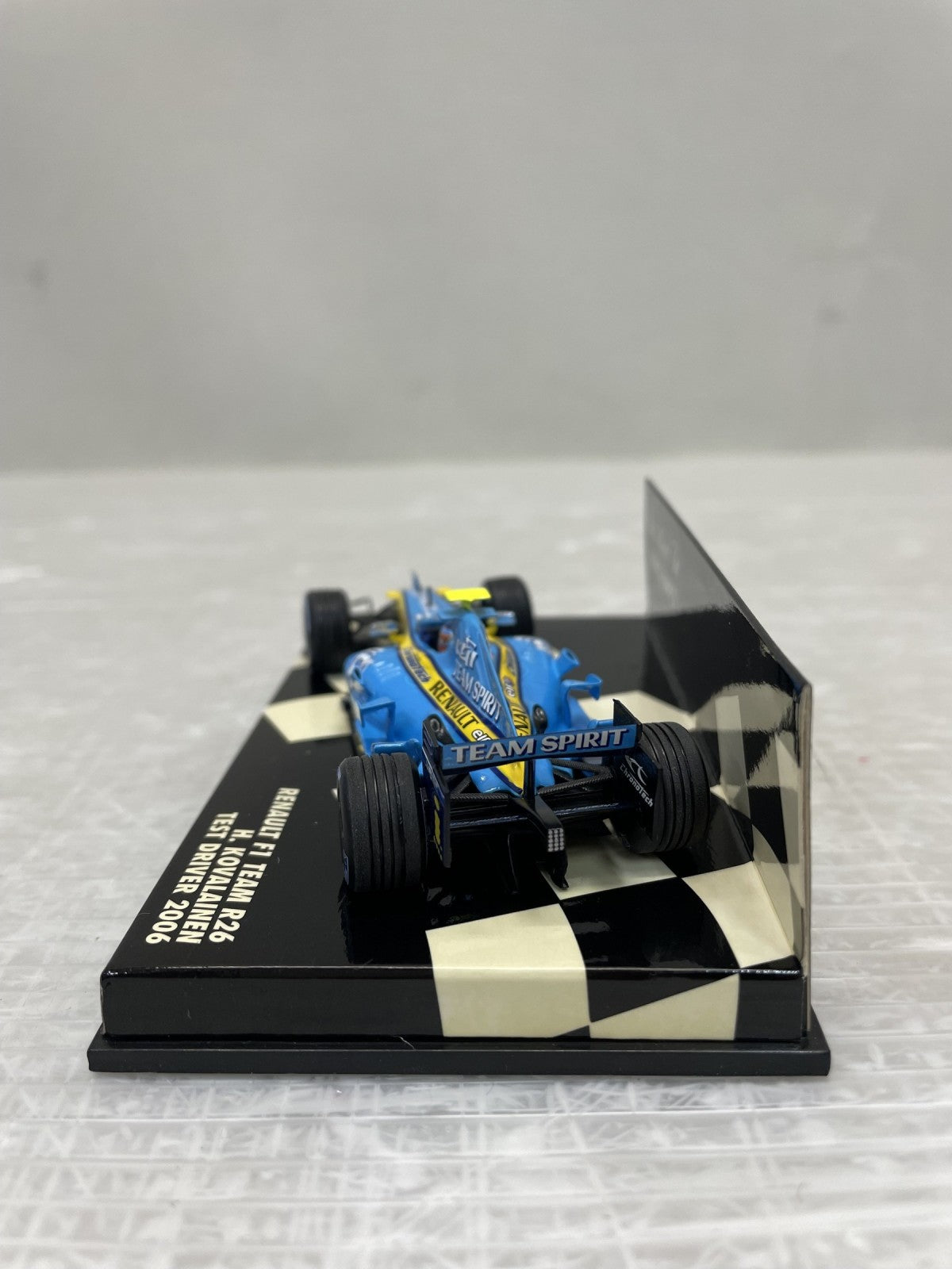 1/43 Renault F1 Team R26 スケールカー