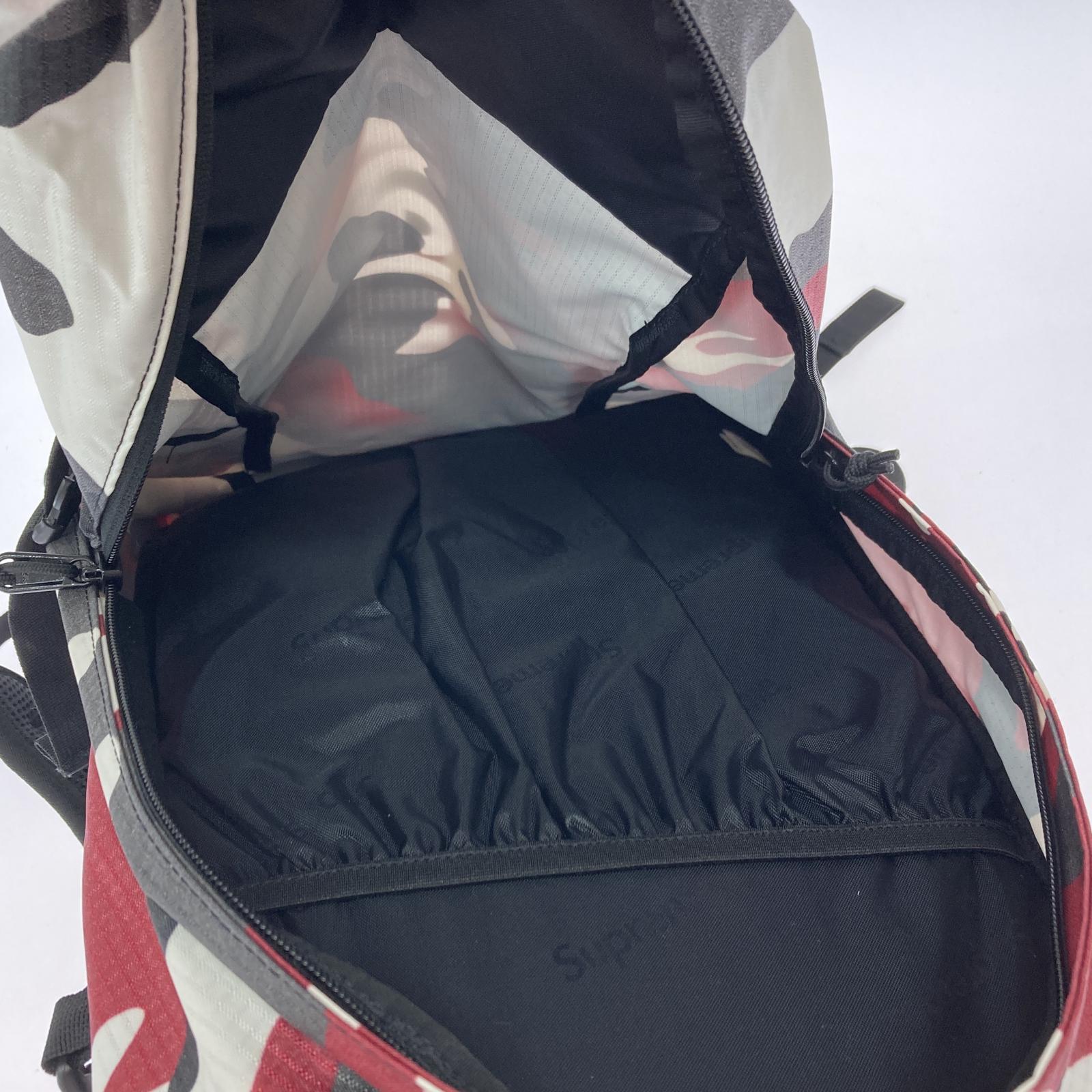 リュック・デイパック Supreme 21ss Red Camo レッドカモ バックパック