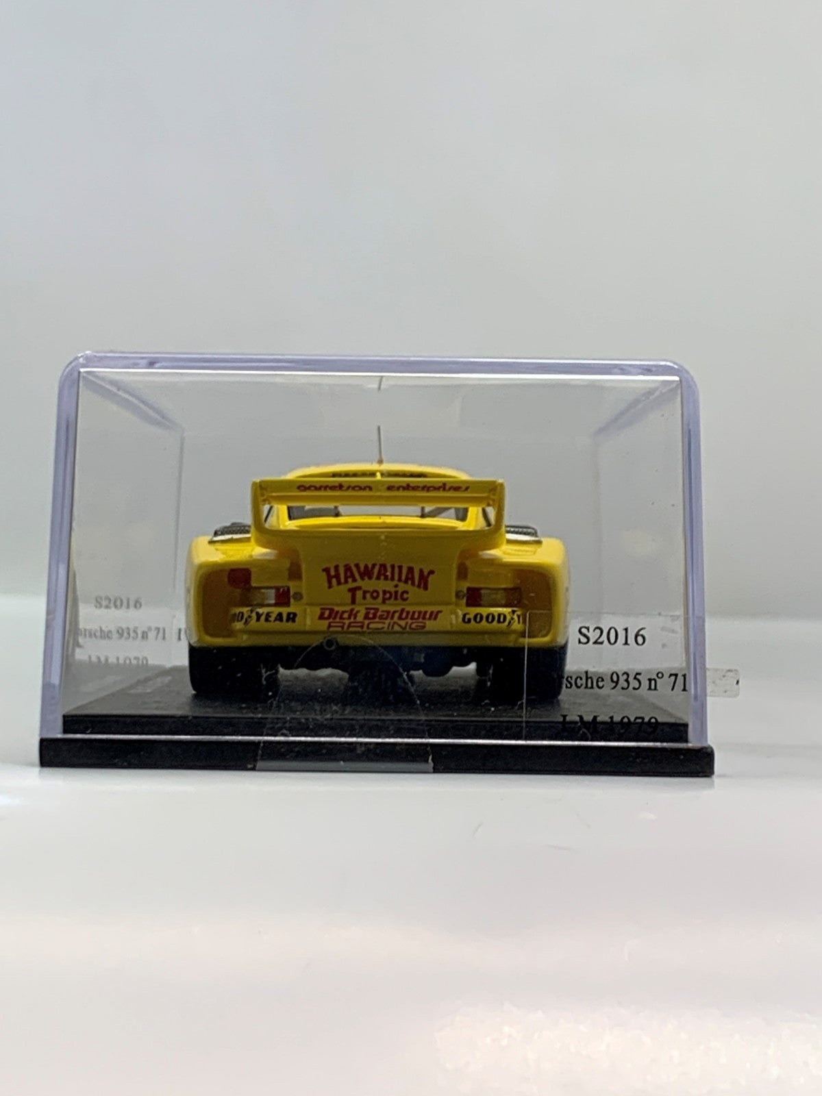SPARK Porsche 935 LM 1979 スケールカー