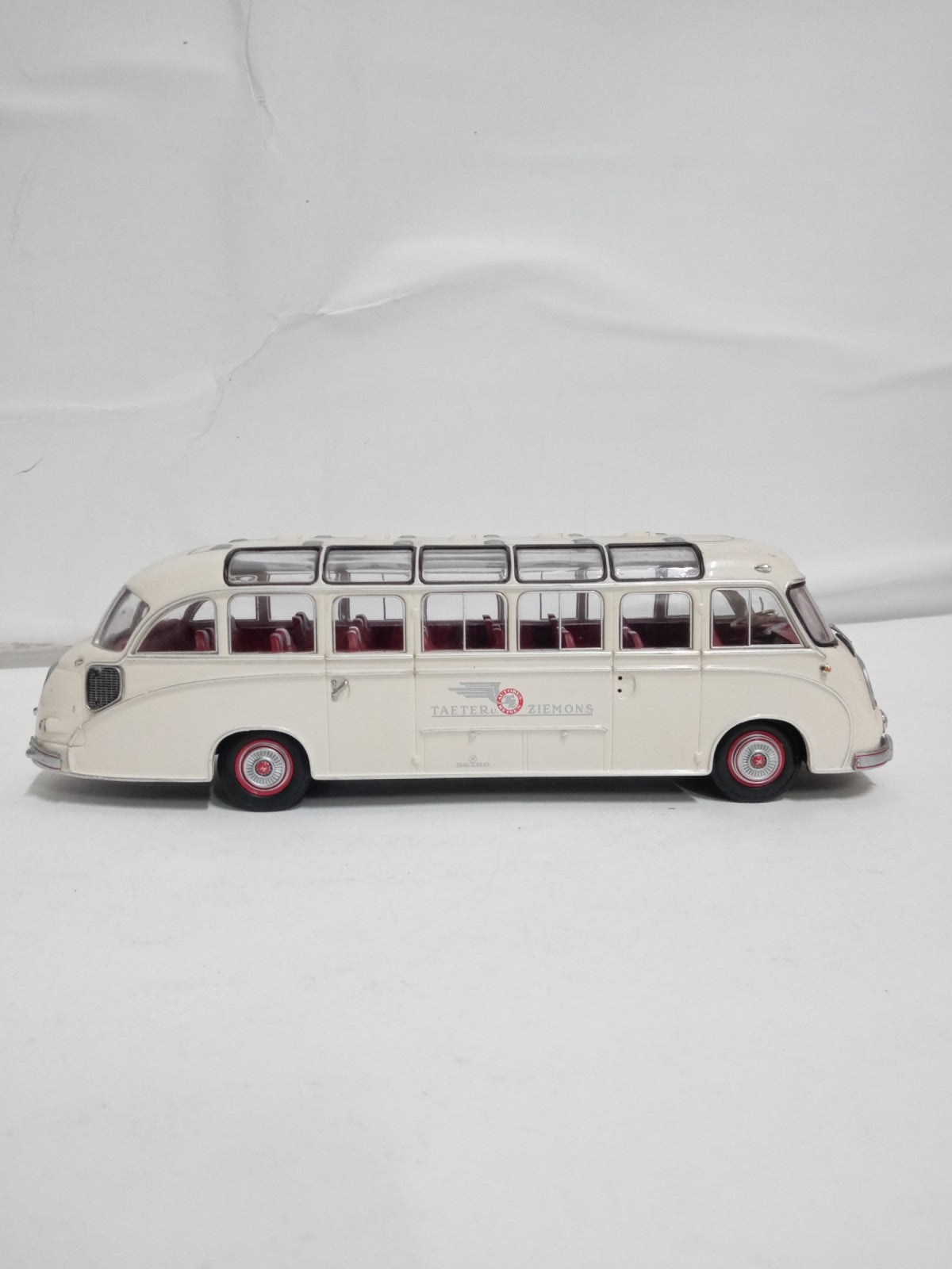 ミニチャンプス サンババス スケールカー