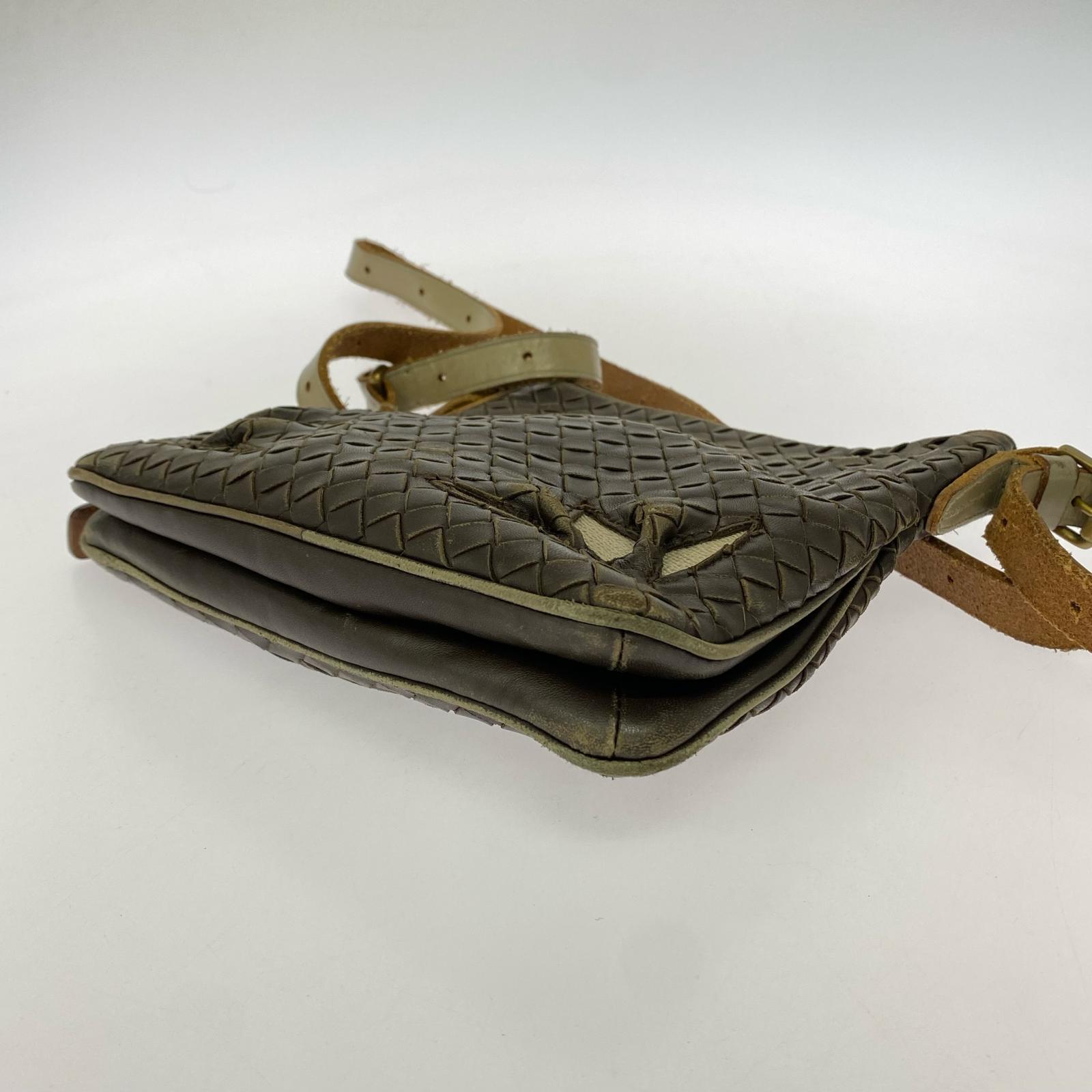 Bottega Veneta 茶バッグ