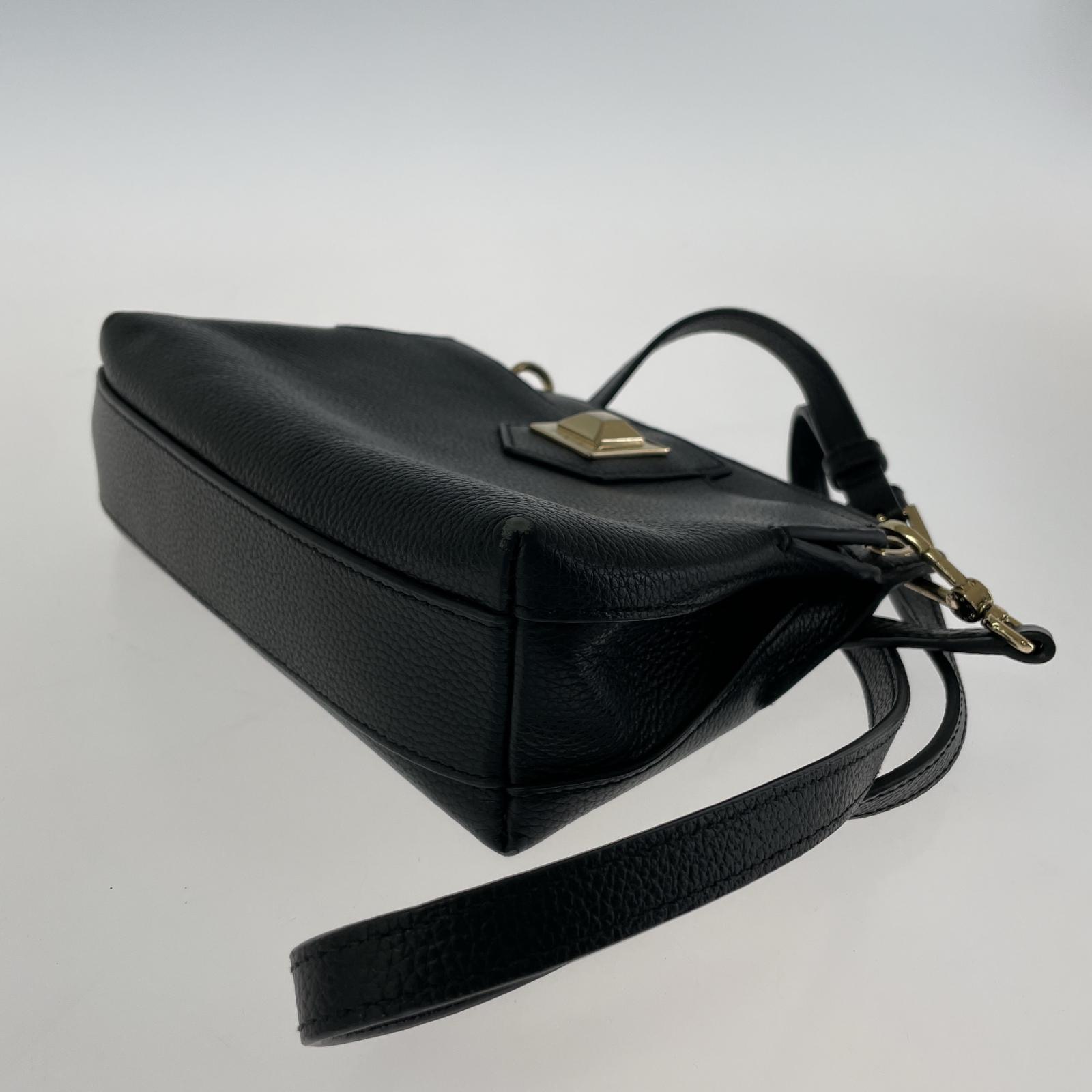 ショルダーバッグ レザーショルダーバッグ BLK ブラック