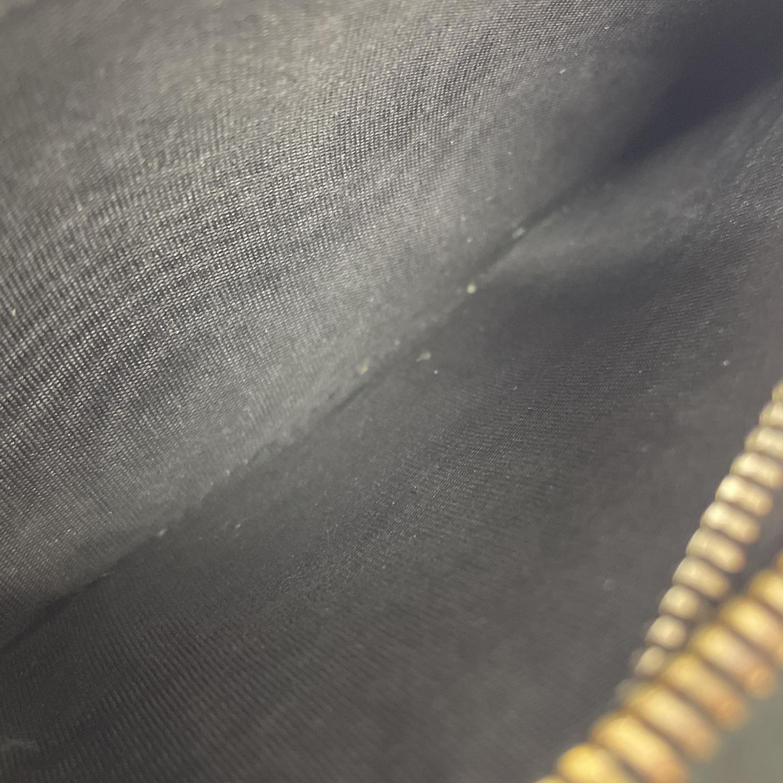 長財布 ロックスタッズ ラウンドジップ 長財布 ブラック