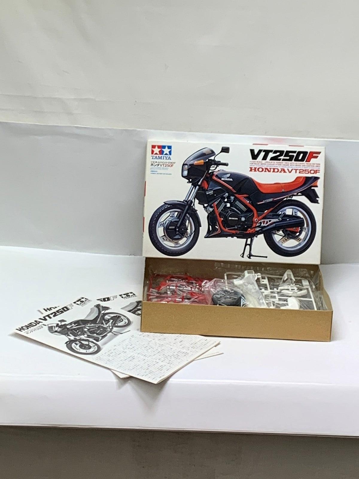 タミヤ 14017 ホンダ VT250F カープラモ・ミニ四駆