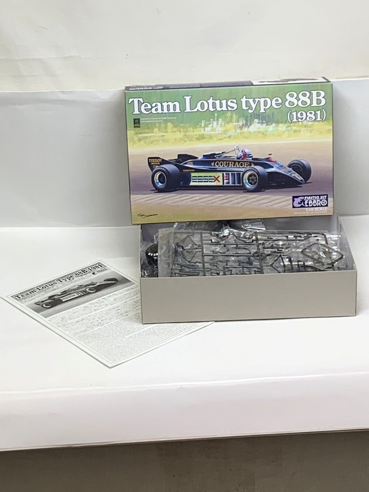 エブロ 010 Team Lotus type 88B 1981 カープラモ・ミニ四駆