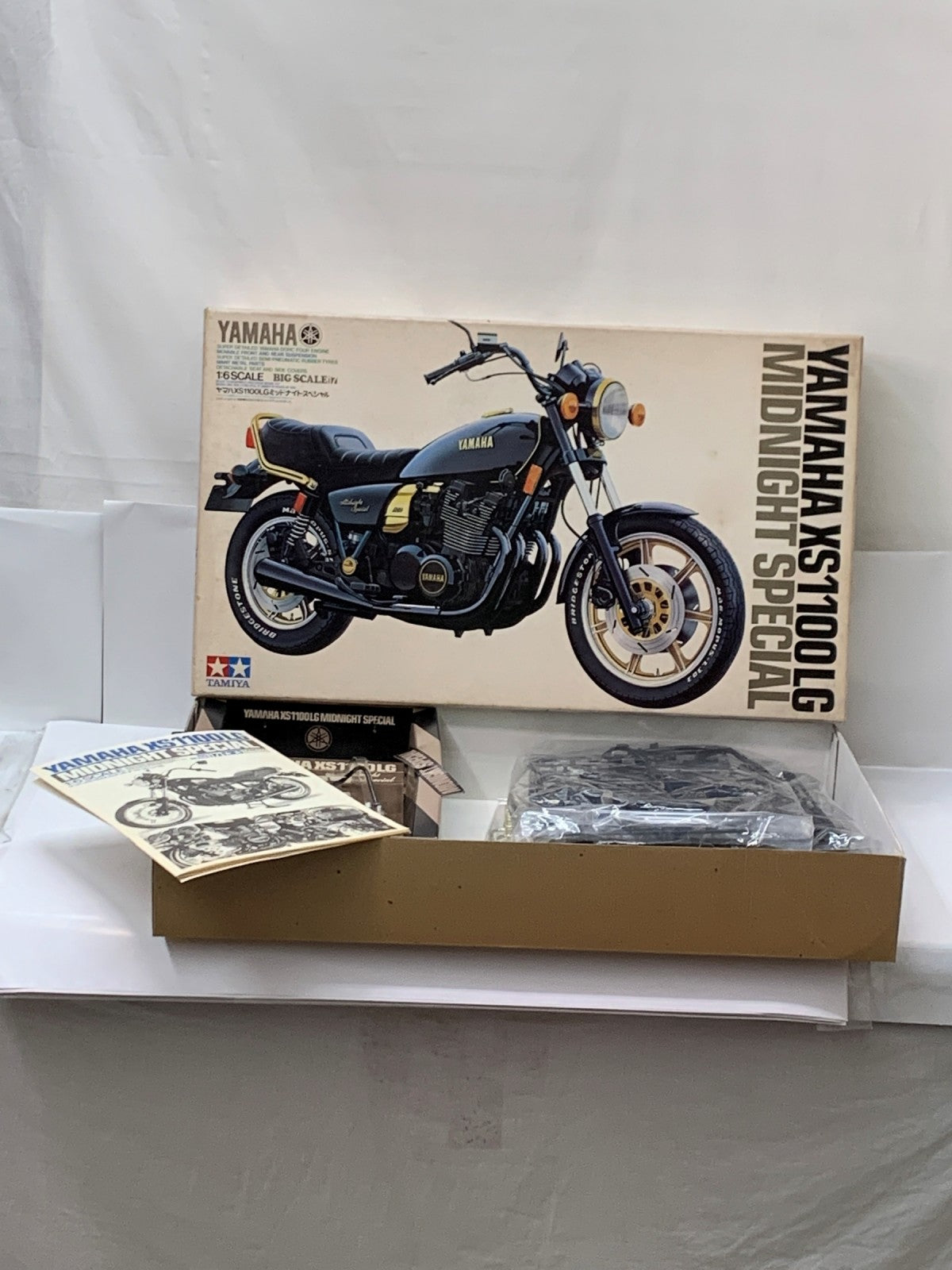 タミヤ 1617 ヤマハXS1100LG ミッドナイトスペシャル カープラモ・ミニ四駆