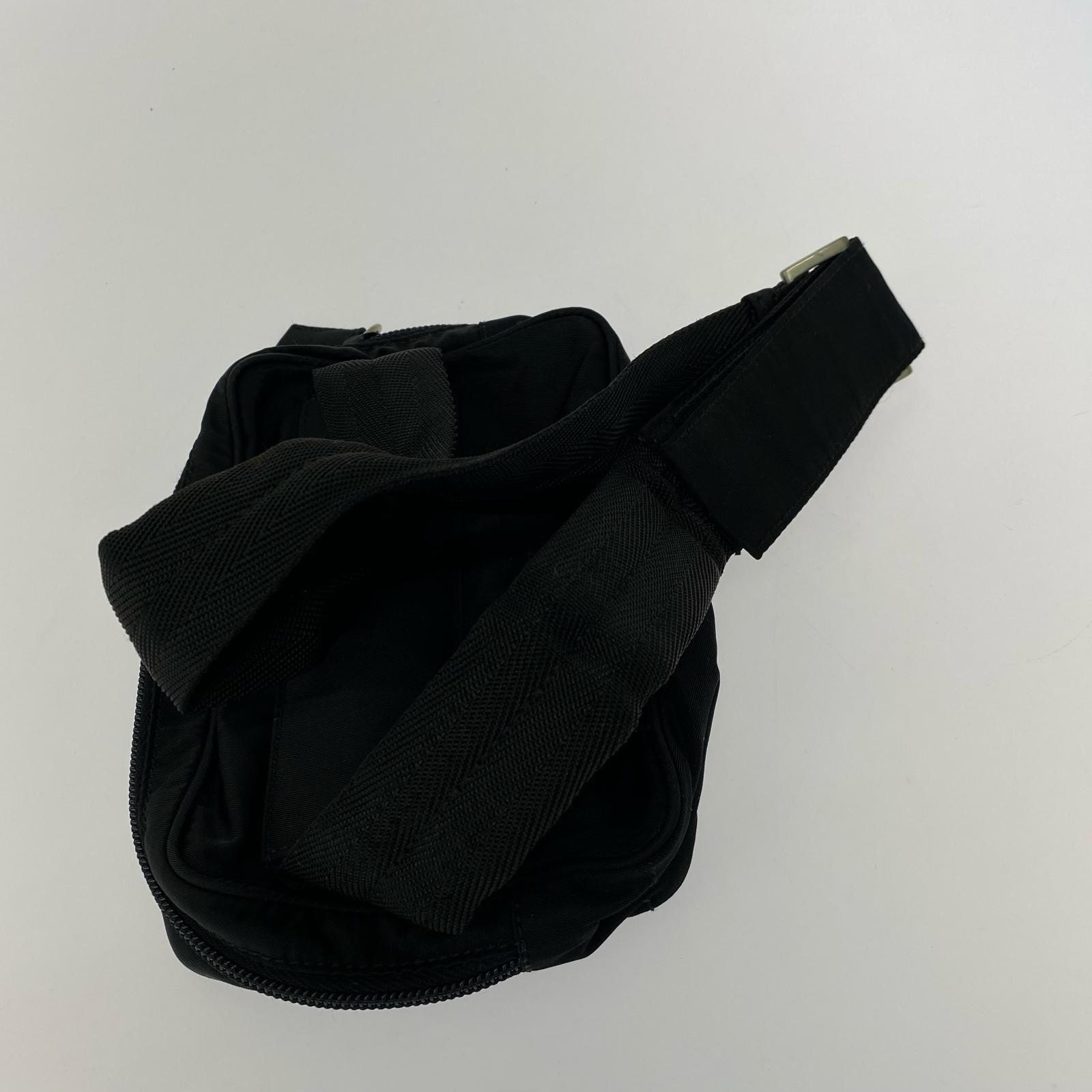 PRADA スポーツライン ボディバッグ