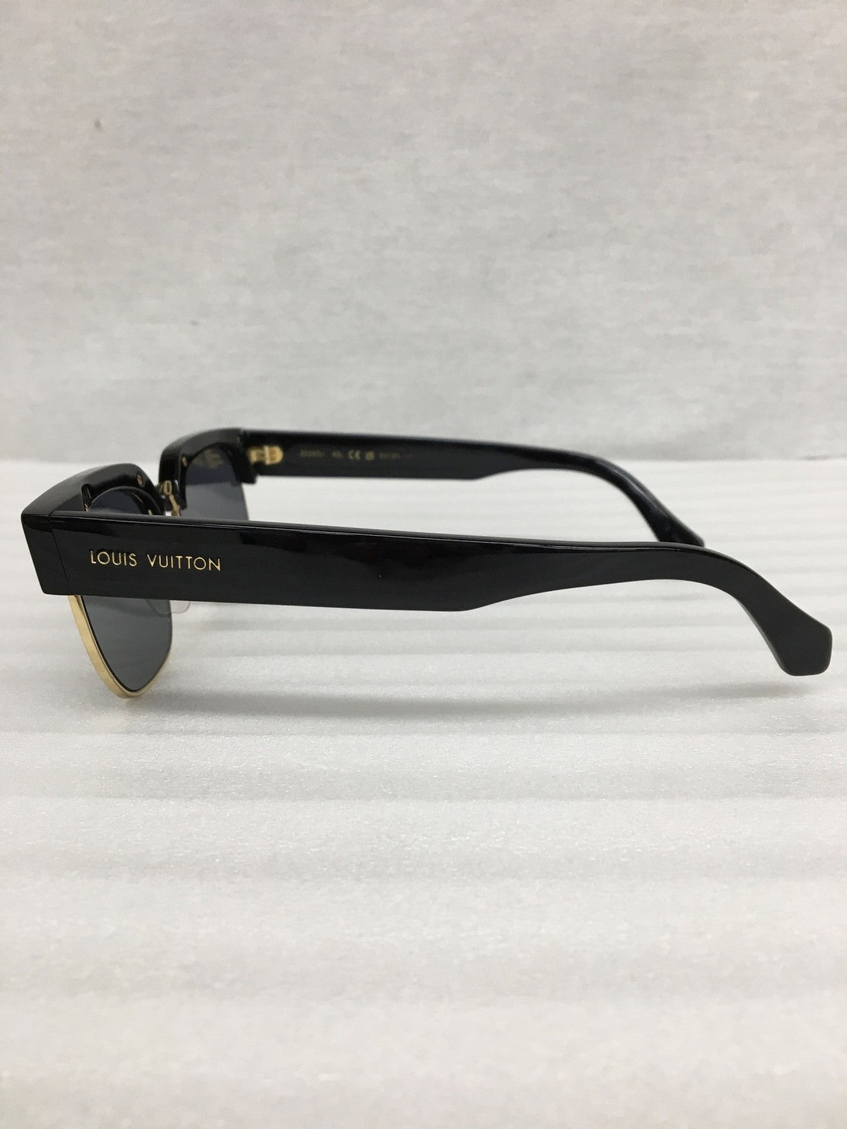LOUIS VUITTON LV エスケープ サングラス Z2592U
