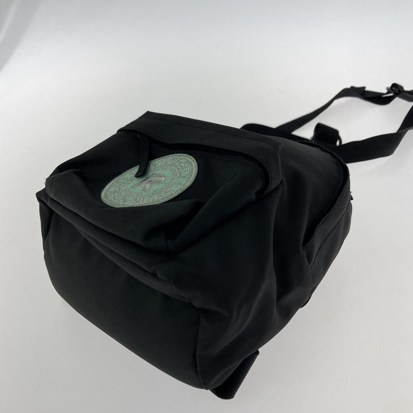 リュック・デイパック EASTPAK リュック 黒 ブラック