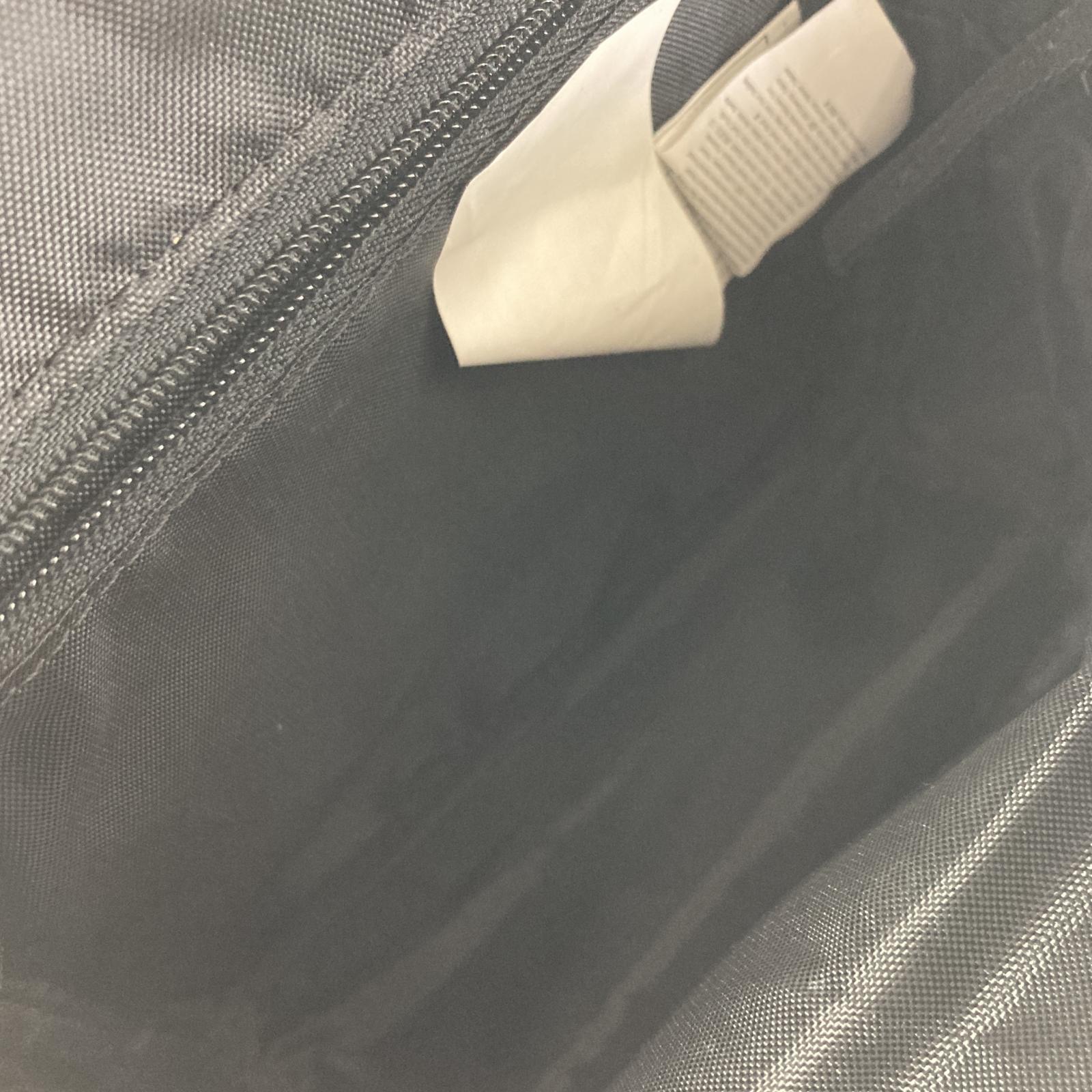 リュック・デイパック EASTPAK リュック 黒 ブラック