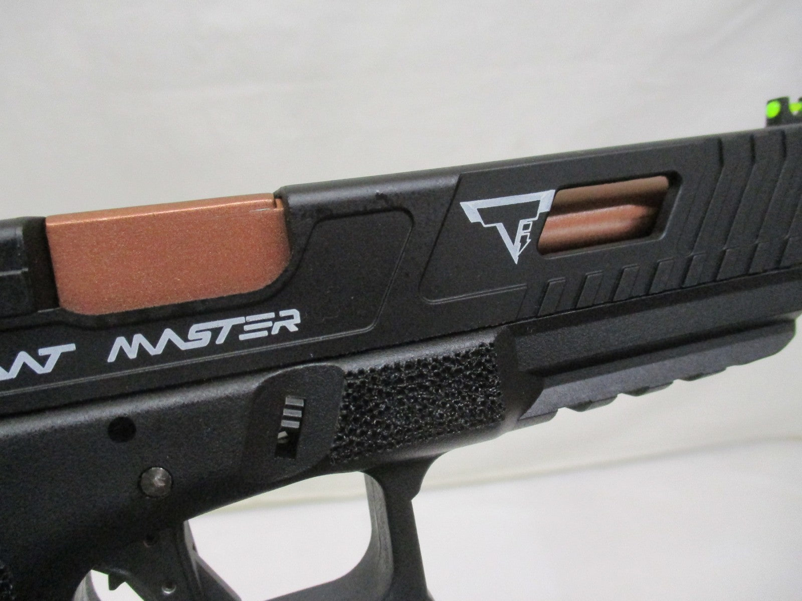 EMG COMBAT MASTER OMEGA ガン