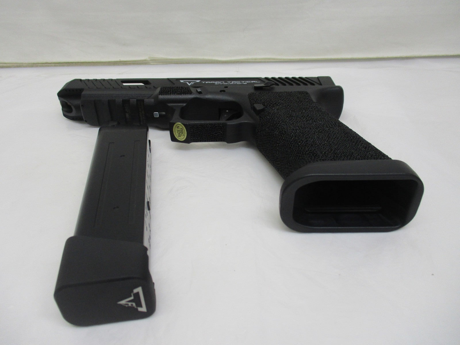 EMG COMBAT MASTER OMEGA ガン