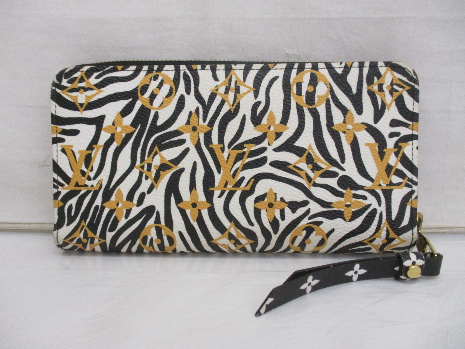 LV/ジッピーウォレット/モノグラム ジャングル/M44745 MM44745