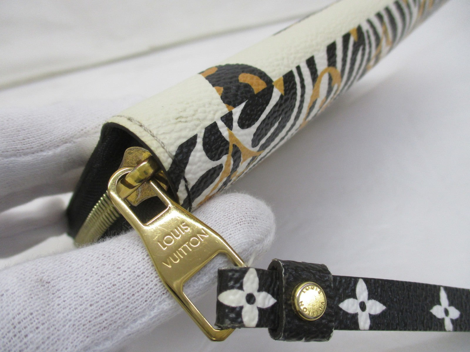 LV/ジッピーウォレット/モノグラム ジャングル/M44745 MM44745