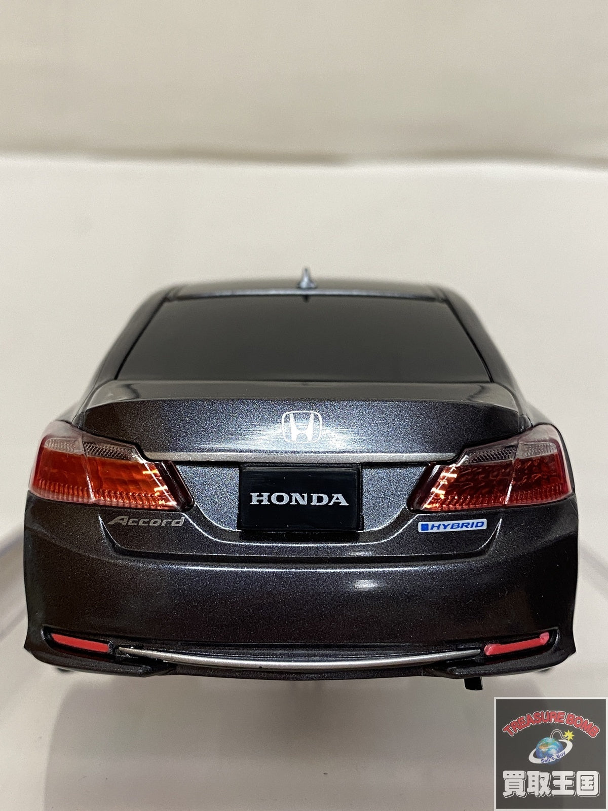 1/24 Accord Hybrid モダンスティール・メタリック カラーサンプル
