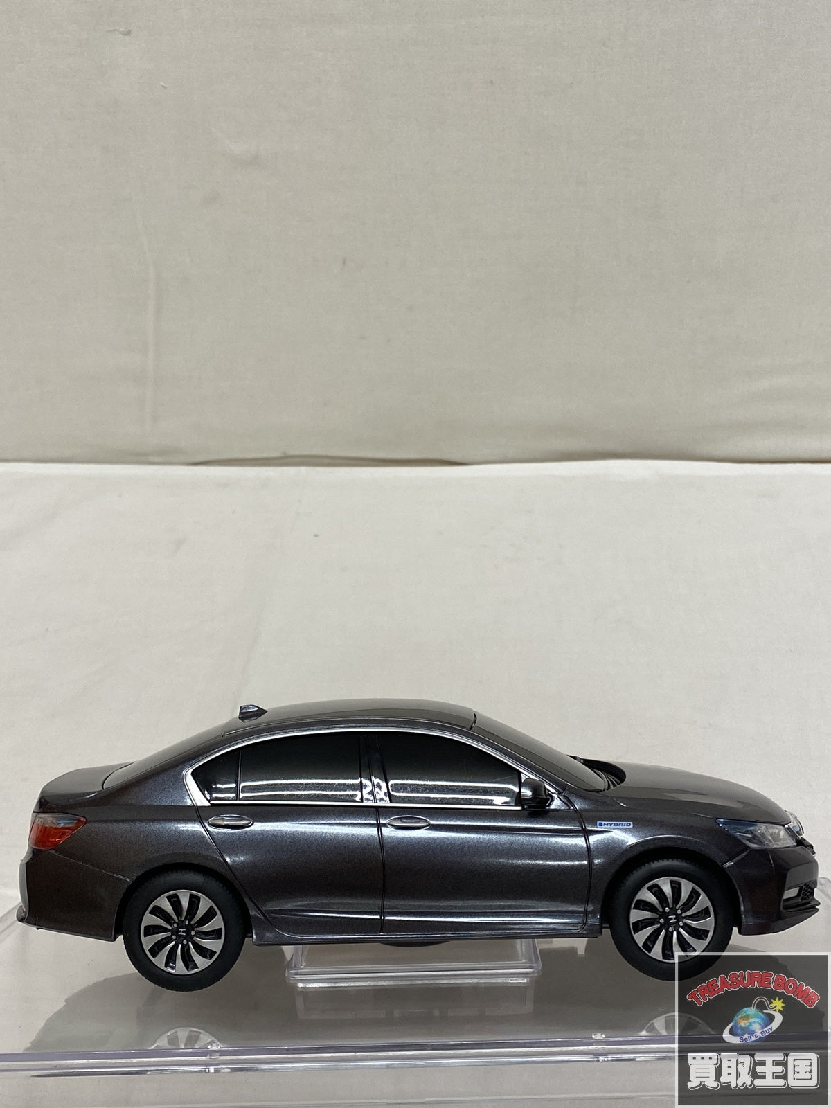1/24 Accord Hybrid モダンスティール・メタリック カラーサンプル