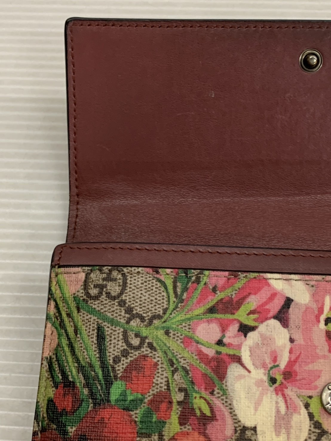 GUCCI GGブルームス GGスプリーム フラワー