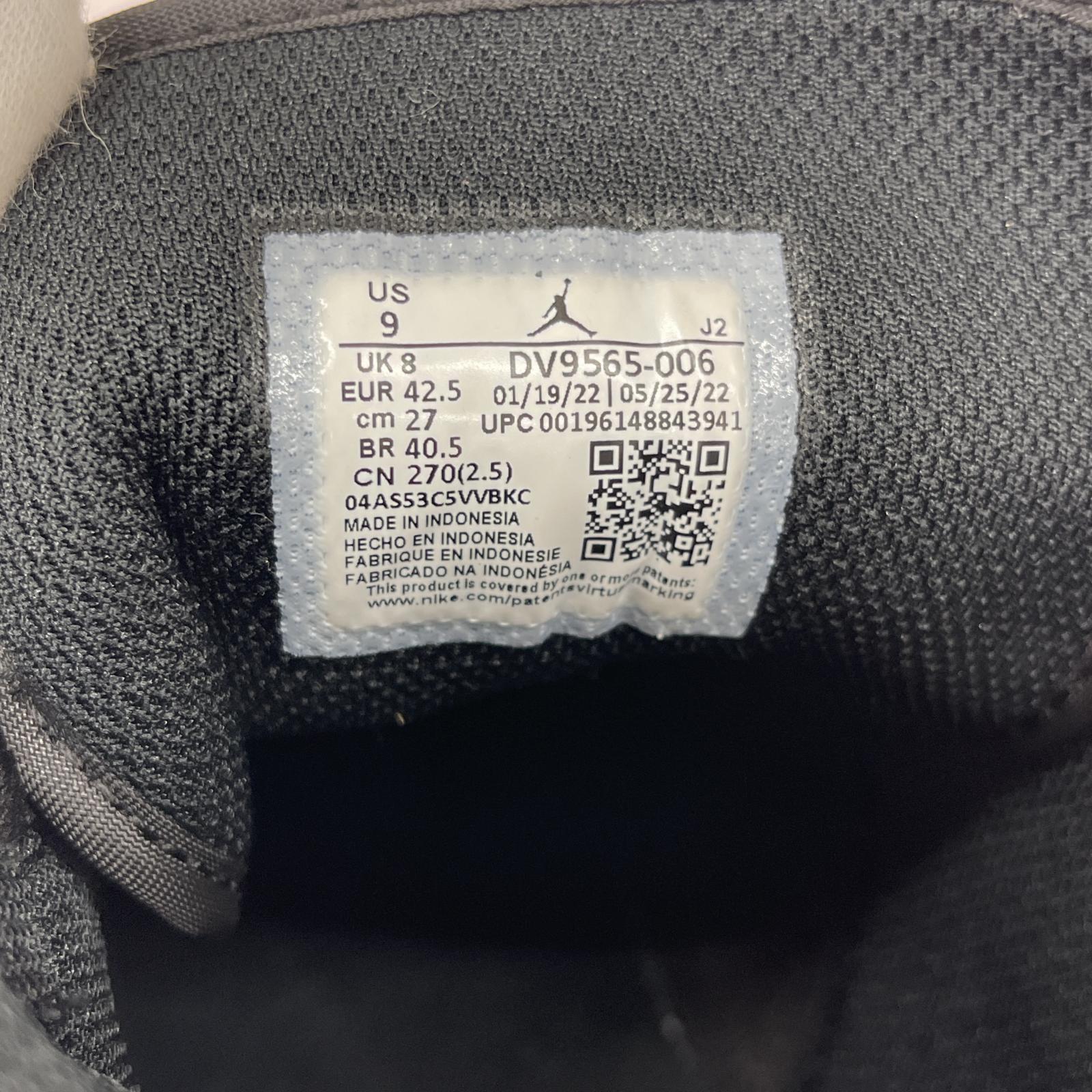スニーカー AIR JORDAN 1 MID SE 白赤 (27cm) 27cm (US9 UK8 1/2 EU44)
