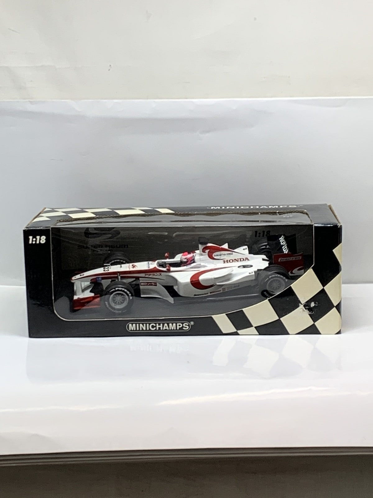 PMA 1/18 スーパーアグリ ショーカー 2006 F.モンタニー #23 スケールカー
