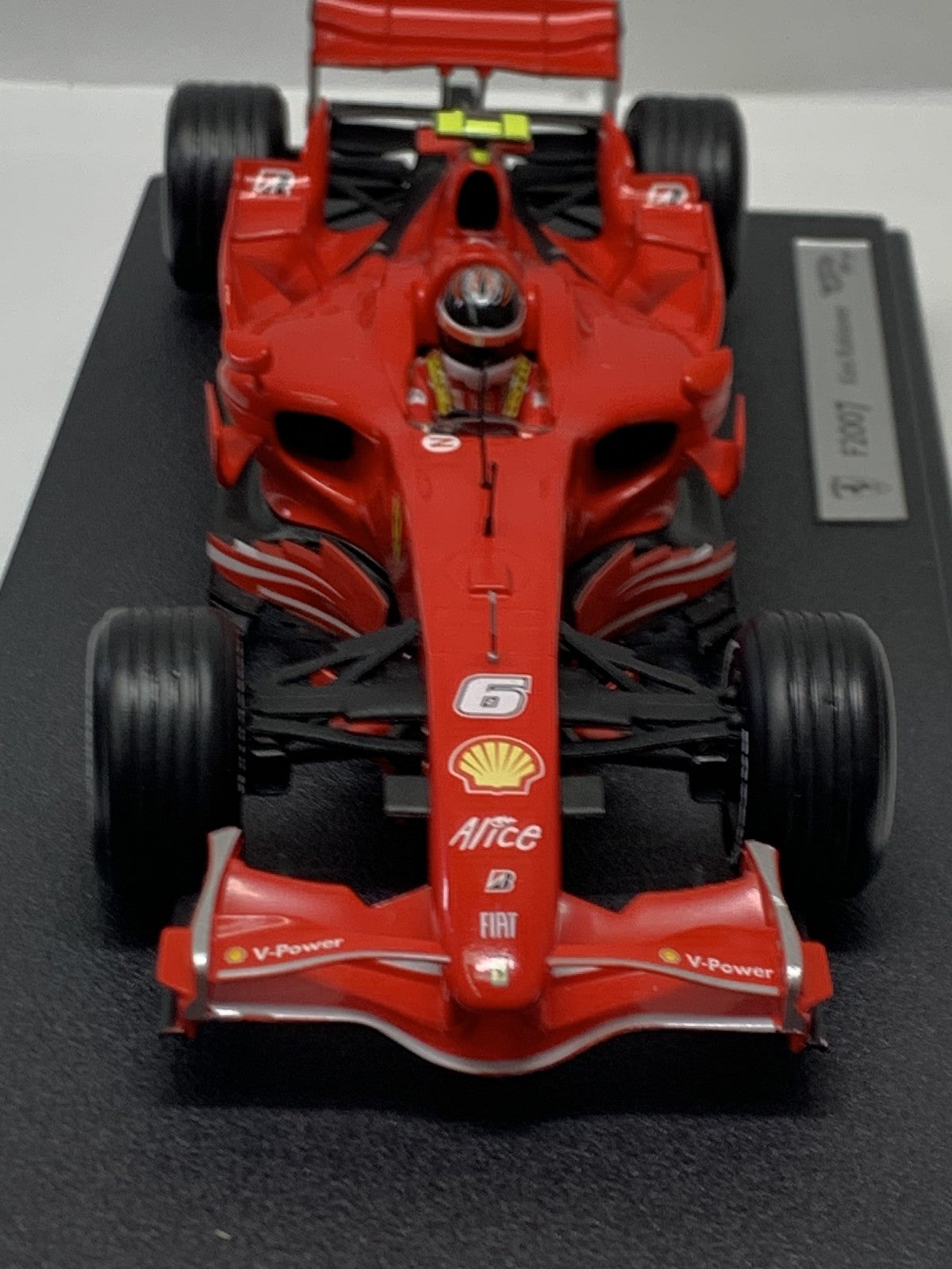 ホットウィール 1/18 F2007 K.ライコネン #6 スケールカー