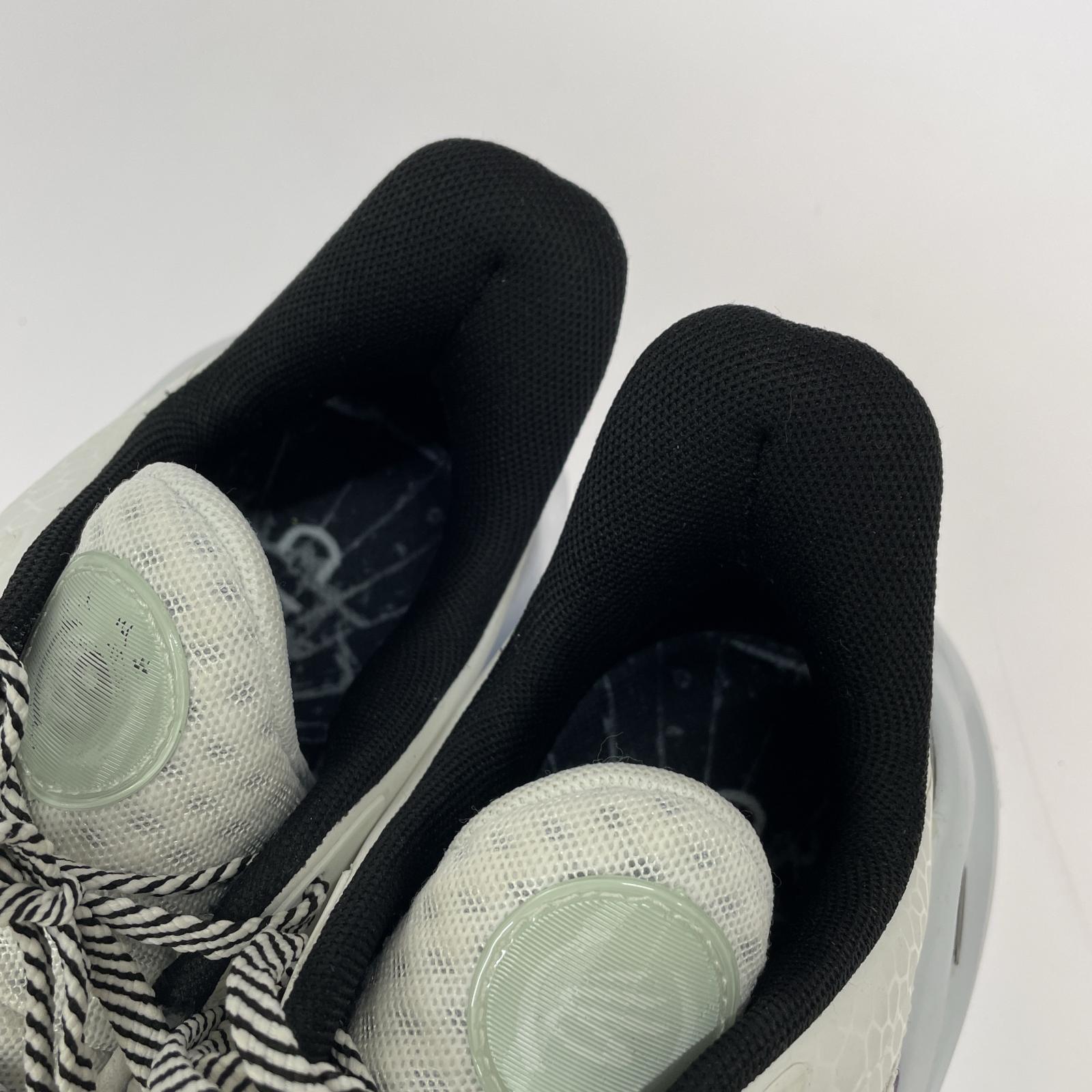 スニーカー CURRY 11 WIND シグネチャー 28.5cm