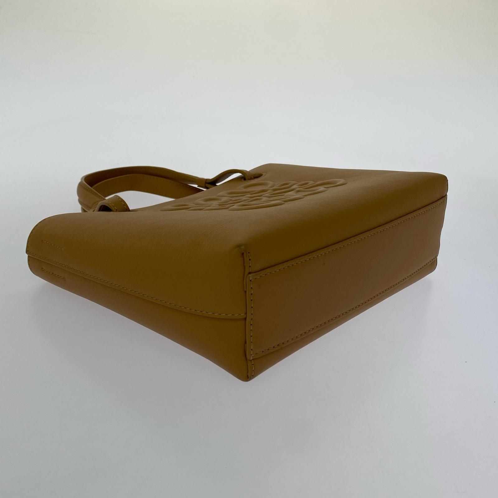 LOEWE インフレーテッドアナグラム バッグ