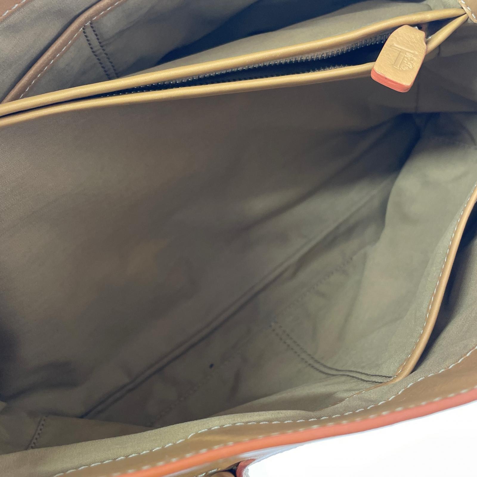 ショルダーバッグ モカシーノ 型押し レザー ベージュ