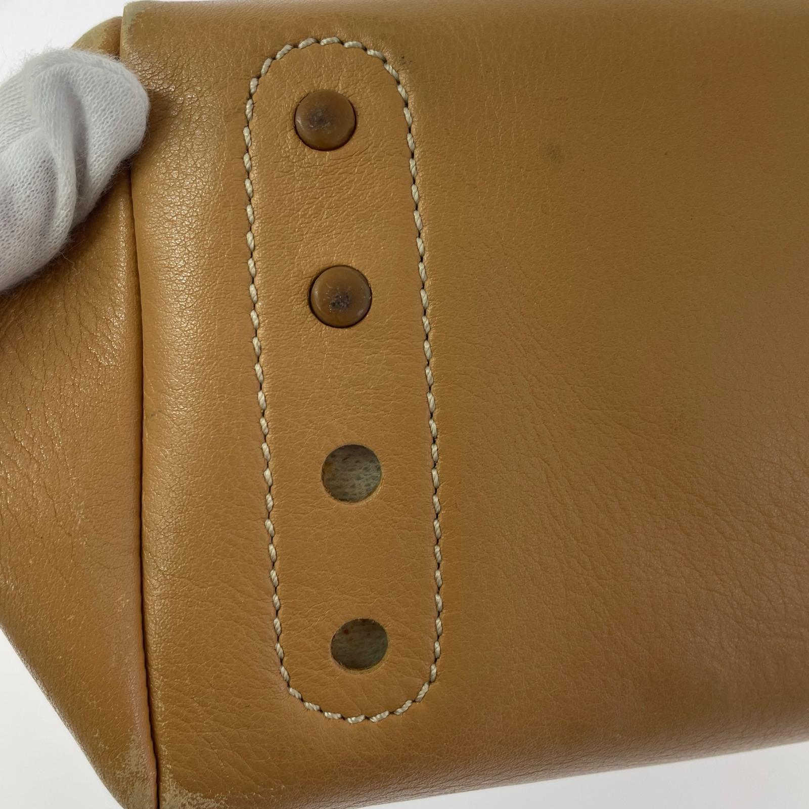ショルダーバッグ モカシーノ 型押し レザー ベージュ