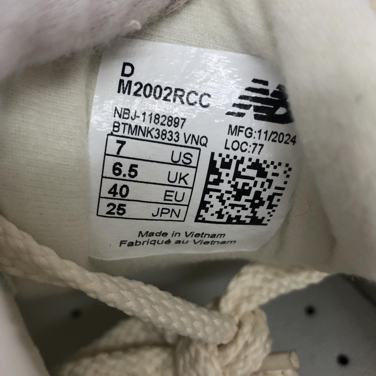 スニーカー M2002RCC 25cm 25cm (US7 UK6 1/2 EU40)