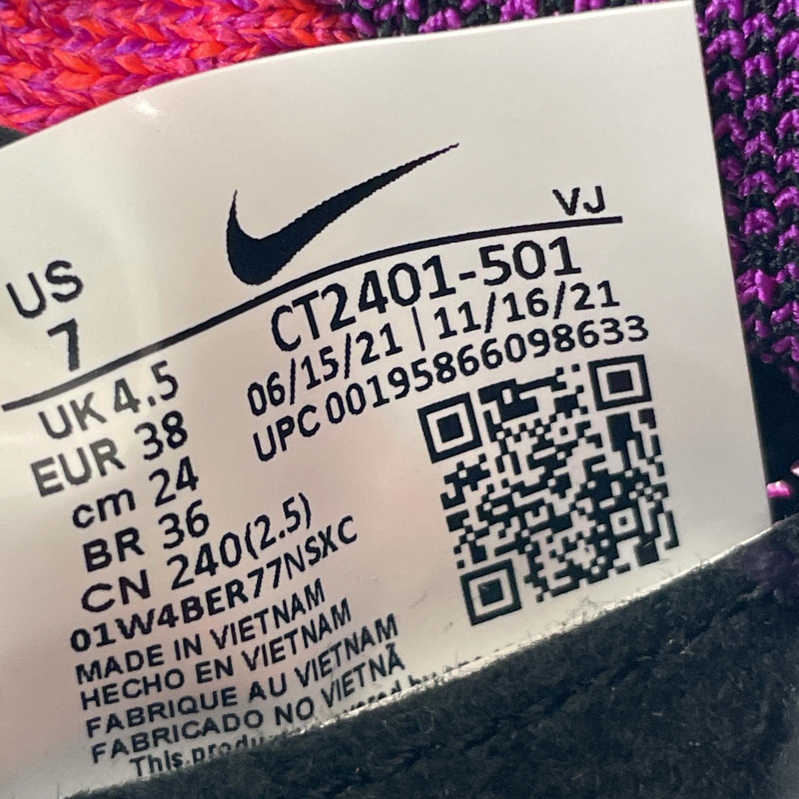 スニーカー WMNS ZOOM FLY4 24cm (US6 UK5 1/2 EU38) パープル