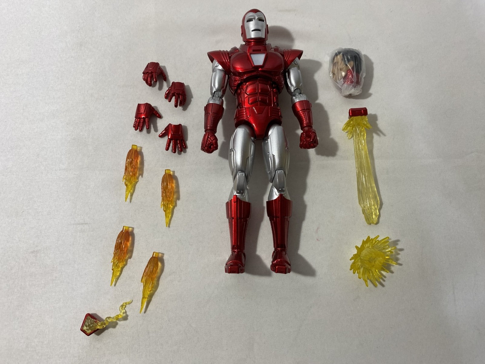 MEZCO ONE:12 シルバーセンチュリオン アイアンマン フィギュア/グッズ
