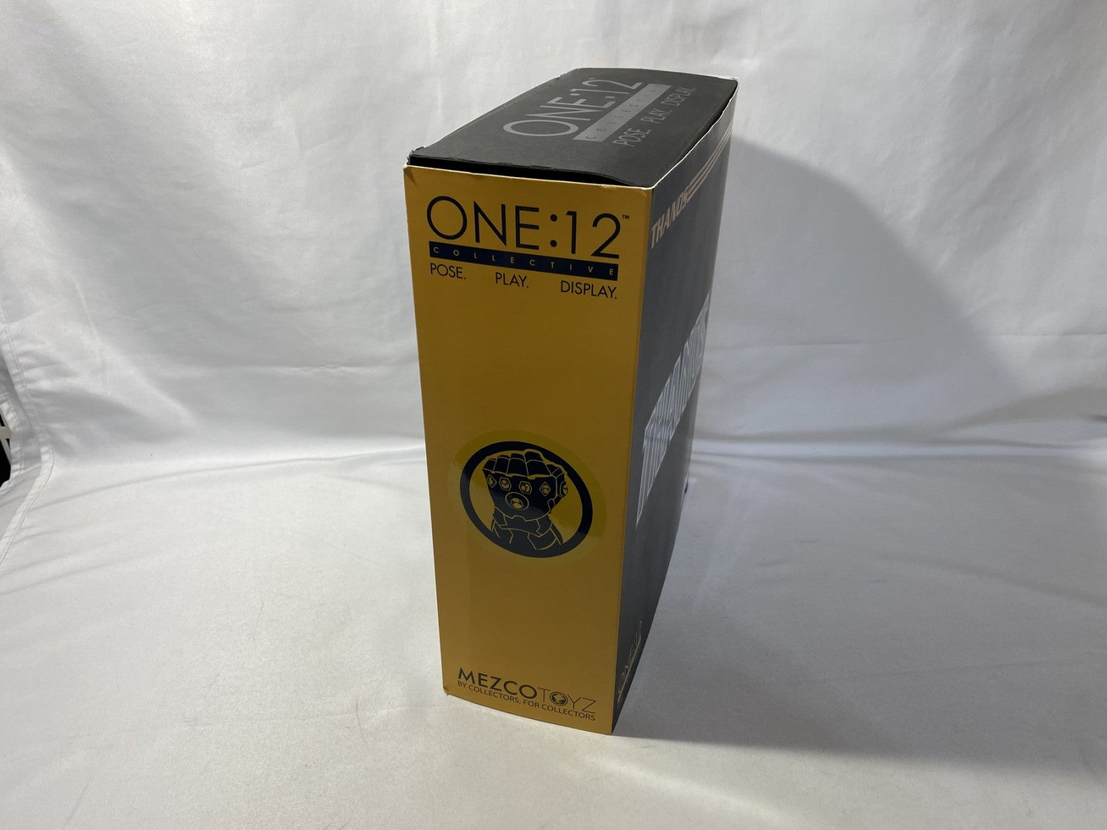 MEZCO ONE:12 サノス フィギュア/グッズ