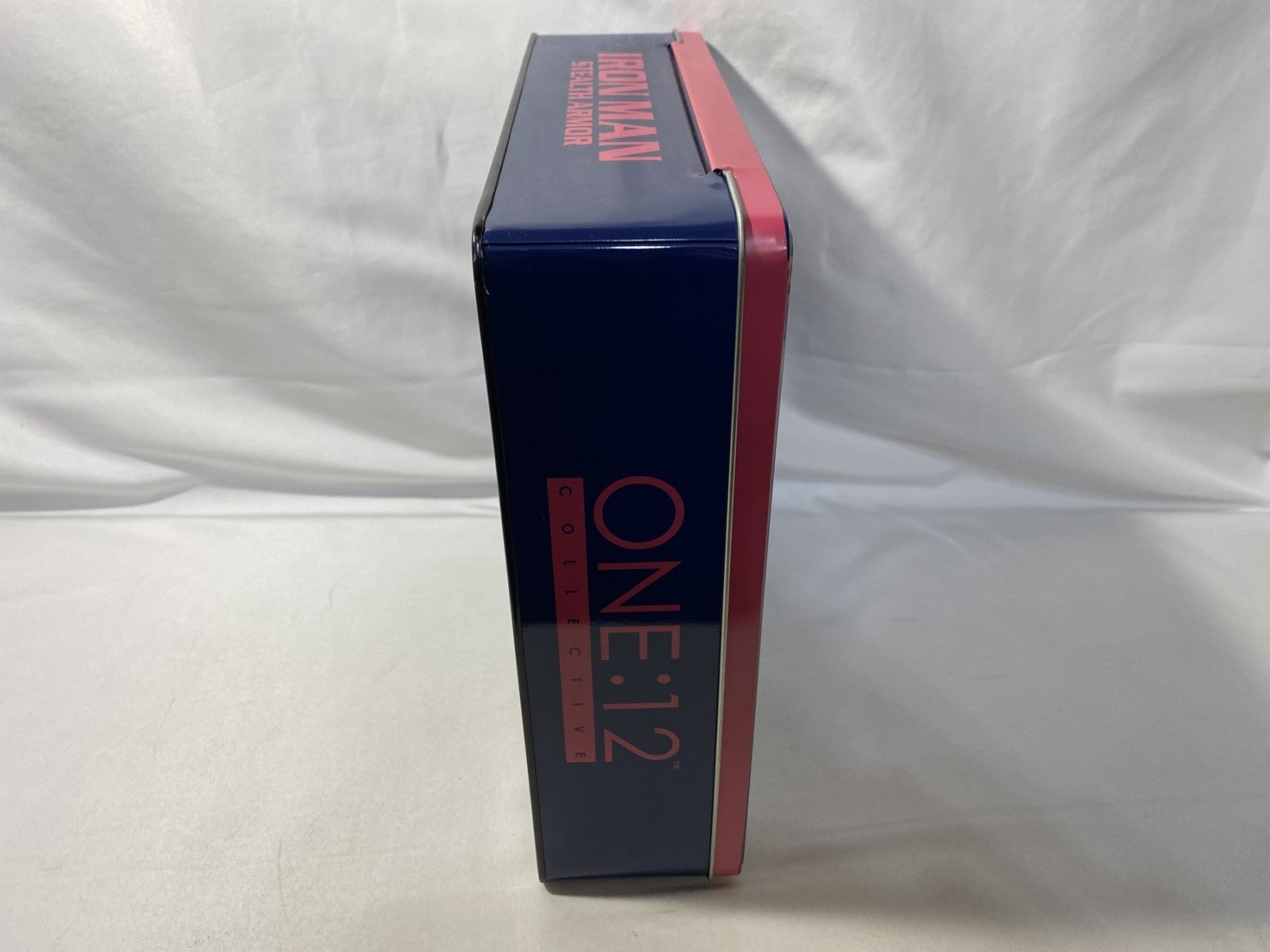 MEZCO ONE:12 アイアンマン ステルスver. フィギュア/グッズ