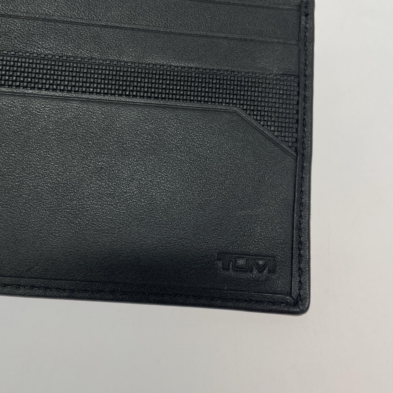 コンパクトウォレット 二つ折り財布 黒 ブラック