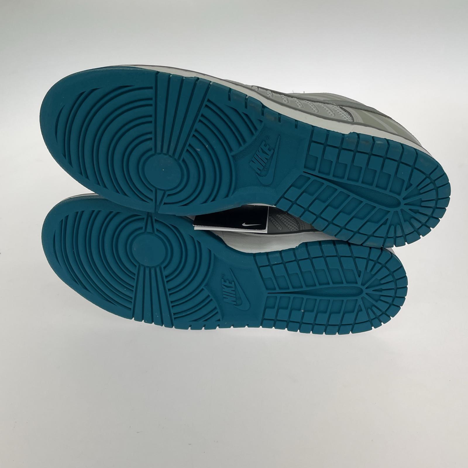 スニーカー DUNK LOW SE