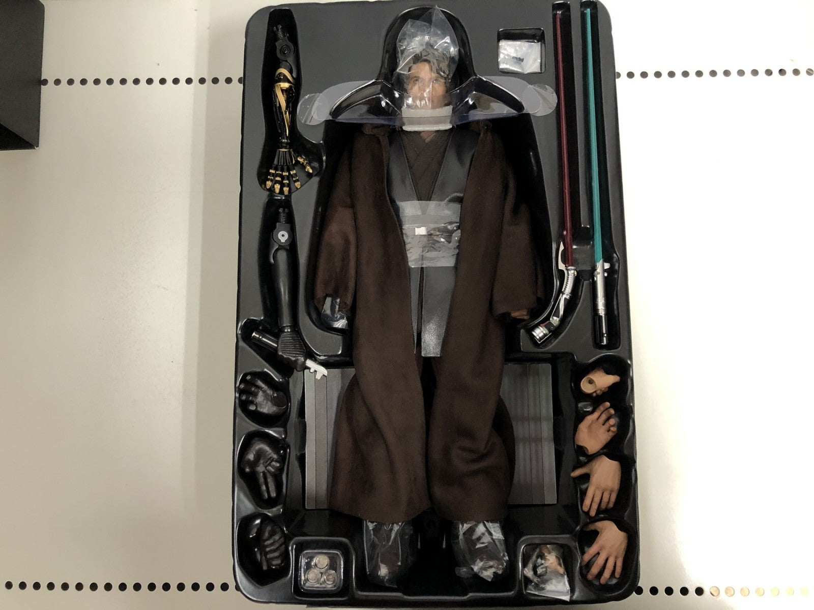 HOT TOYS アナキン・スカイウォーカー 1/6スケールフィギュア フィギュア/グッズ