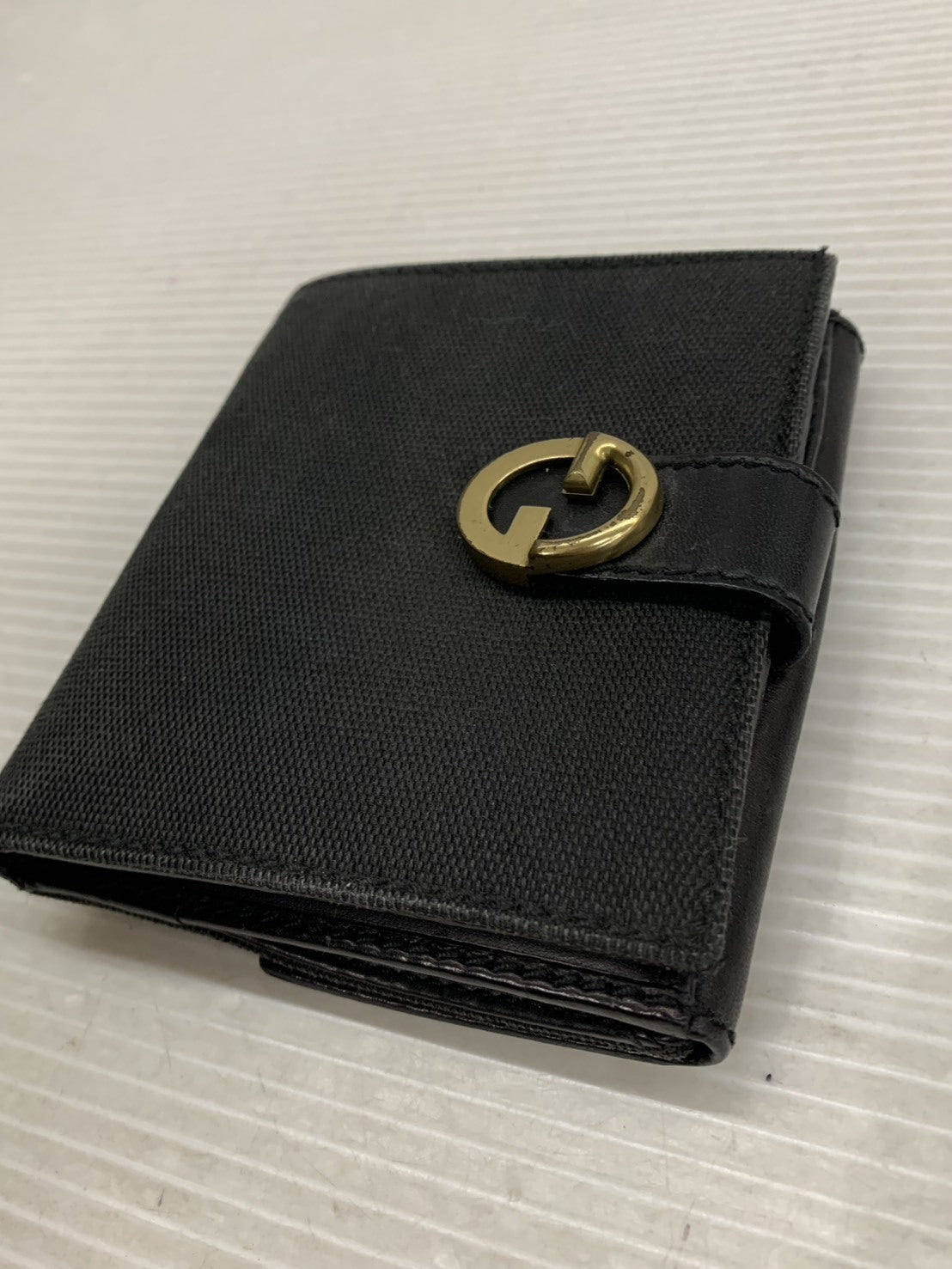 GUCCI 106634 二つ折り財布