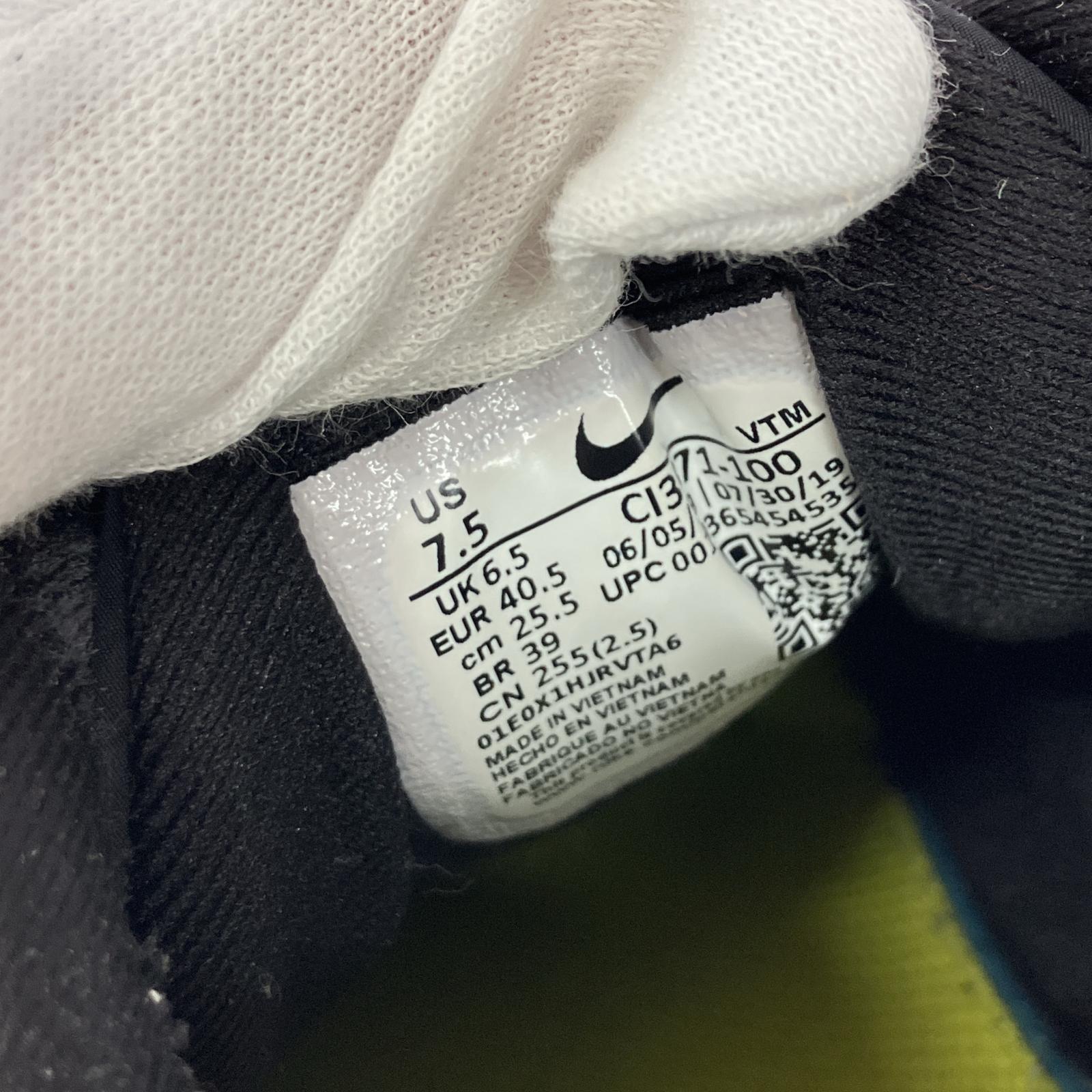 スニーカー AIR MAX 720 25.5cm (US7 1/2 UK7 EU41)