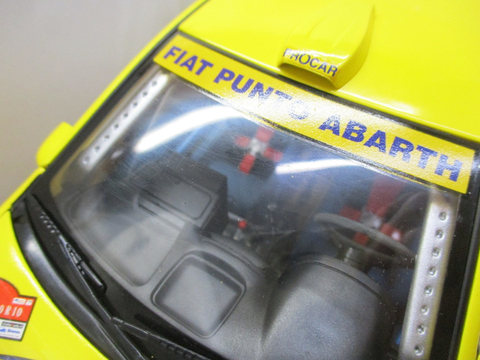 RICKO 1/18 FIAT PUNTO (2003) RALLY スケールカー