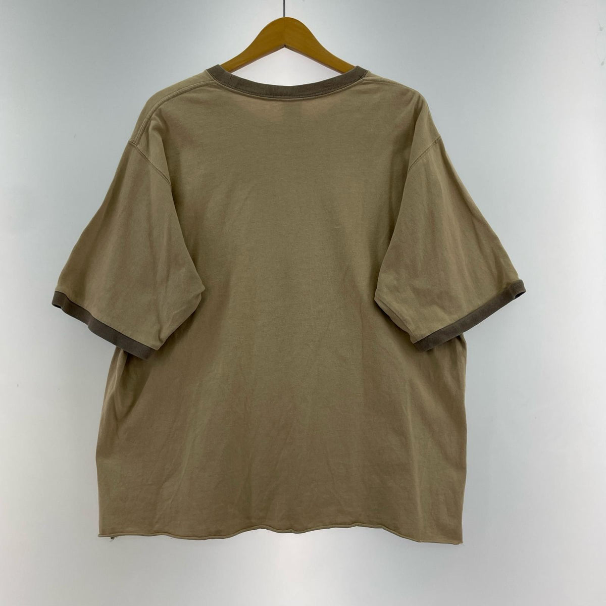 半袖Tシャツ THE BLACK EYEPATCH ベージュ