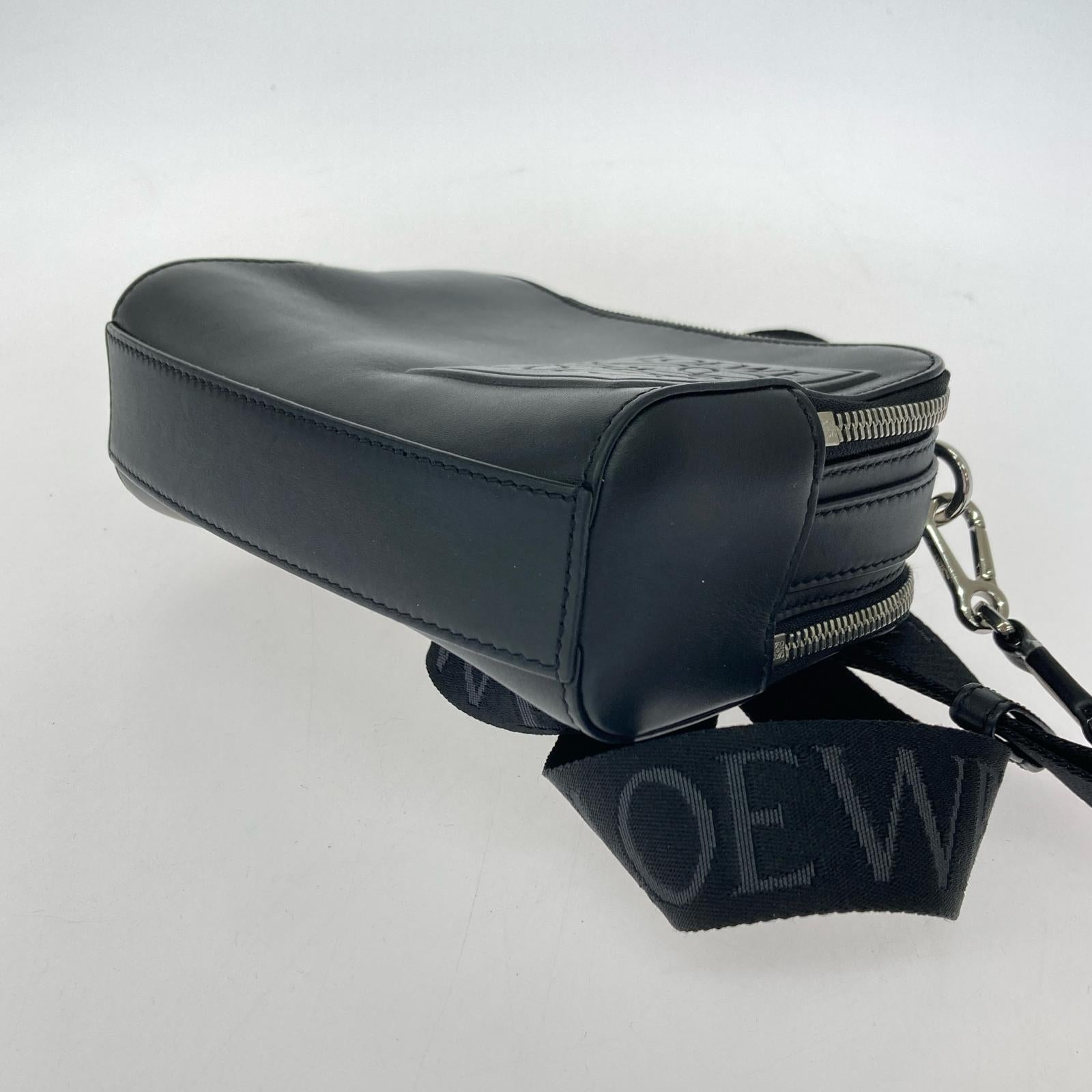 LOEWE/Mini Camera Crossbody Bag/BLK