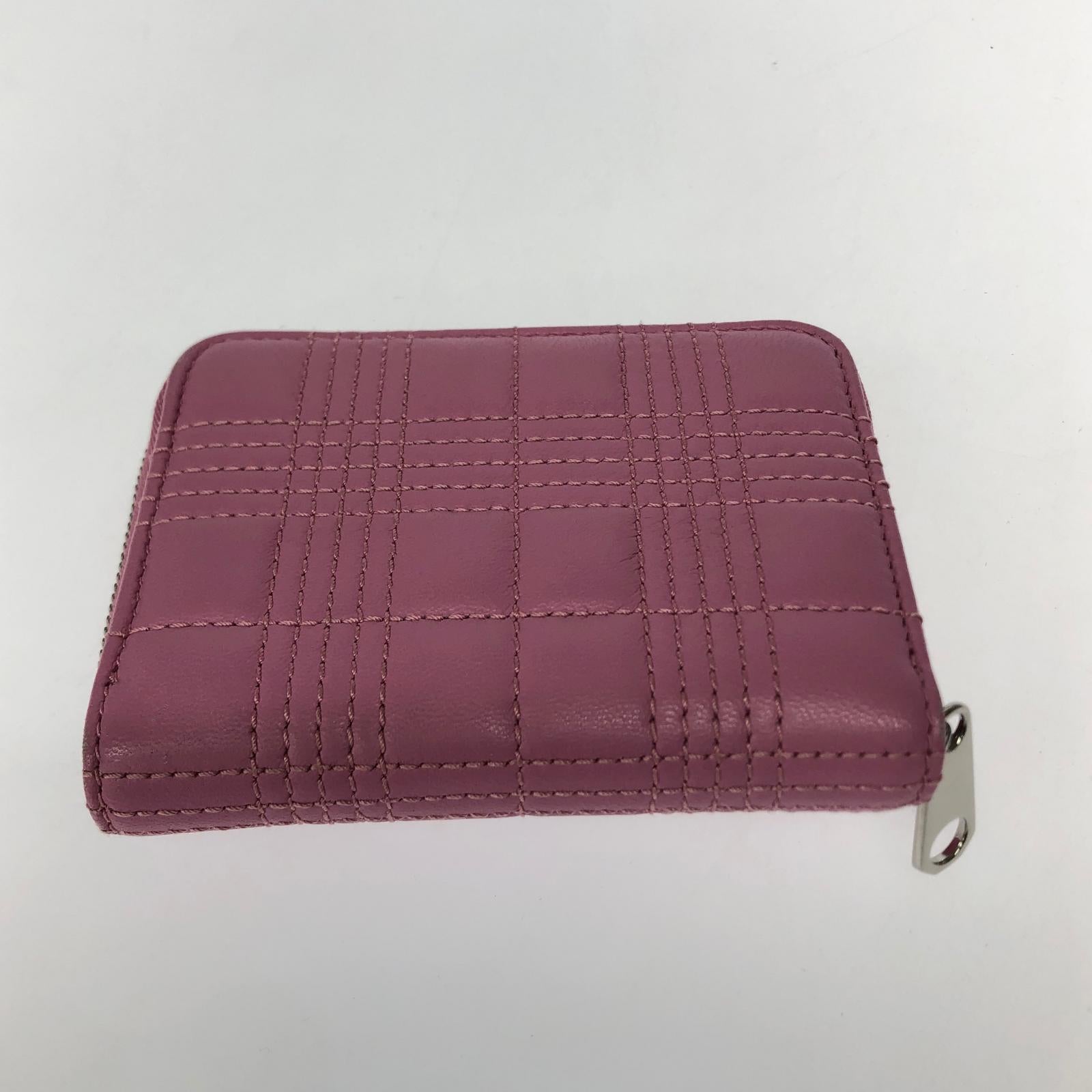 コンパクトウォレット QUILTED LAMBSKIN LOLA ZIP WALLET 8049290 ピンク
