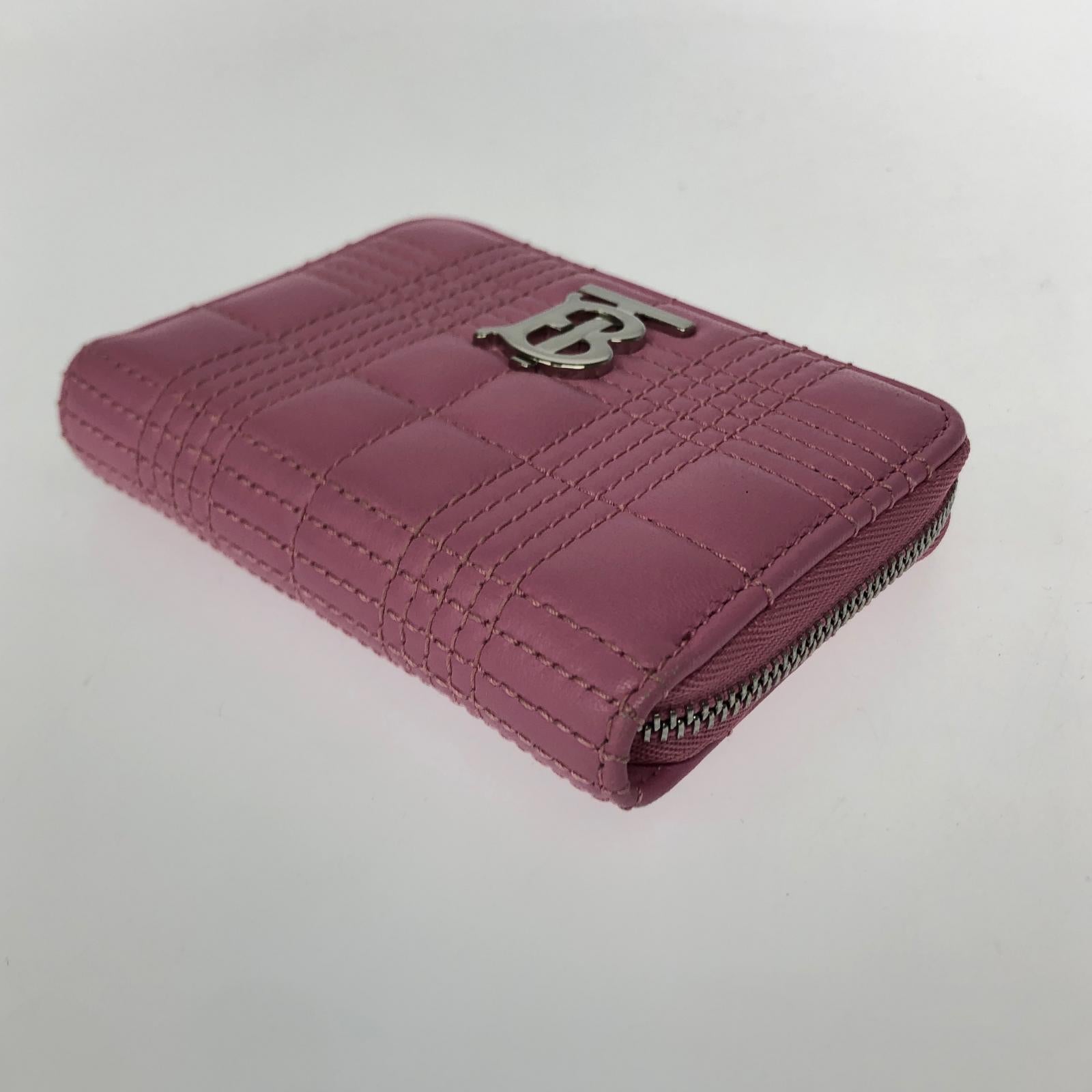 コンパクトウォレット QUILTED LAMBSKIN LOLA ZIP WALLET 8049290 ピンク