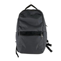 リュック・デイパック pacsafe/25L グレー
